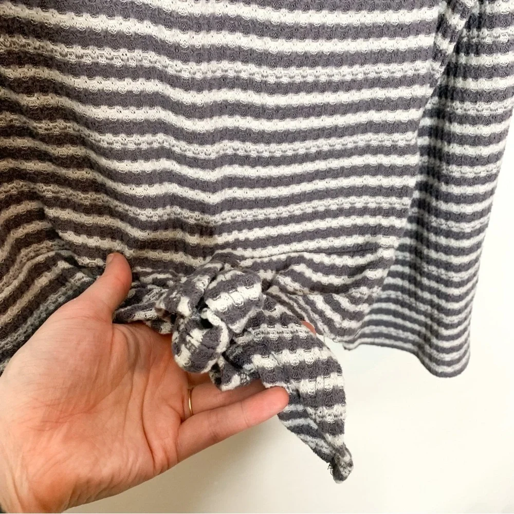 Lucky Brand Waffle Knit‎ Grey Stripe Tie Front Sweater Small S